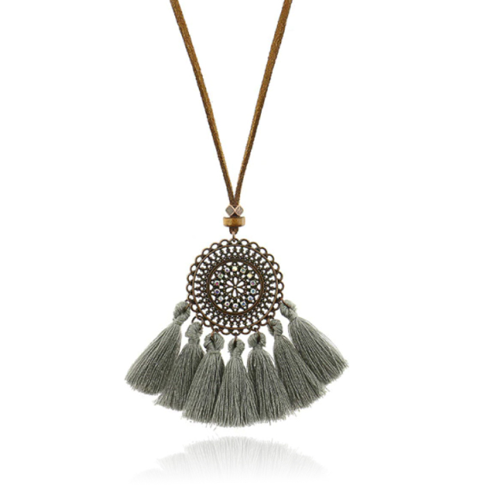 Ibiza stijl dames ketting lang van touw met grijze kwastjes